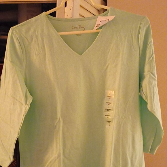 Coral Bay Tops - Women's Coral Bay V-Neck 3/4 Sleeve Top
